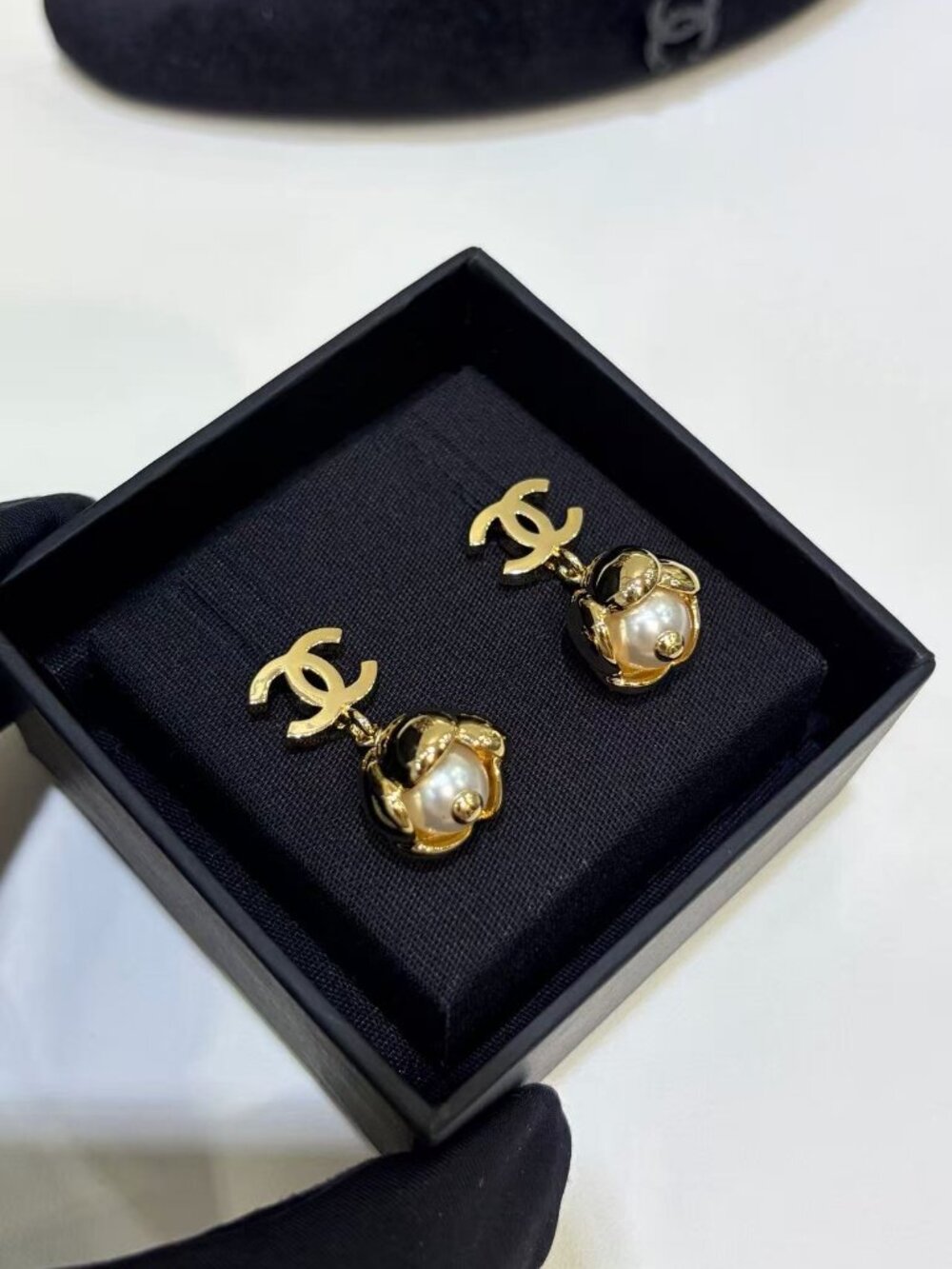✨Chanel earrings✨